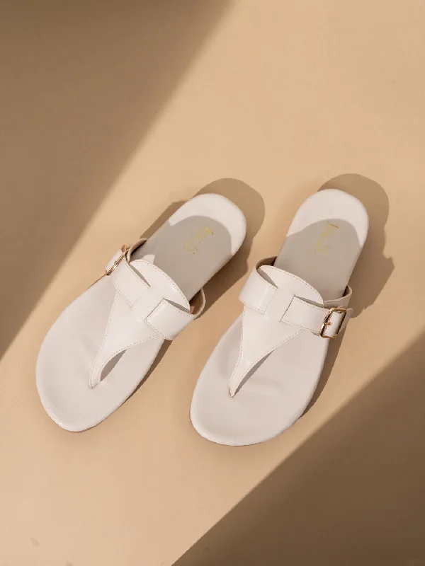 Womens Cream Solid Round Toe Casual Flat Slip-on Sandals