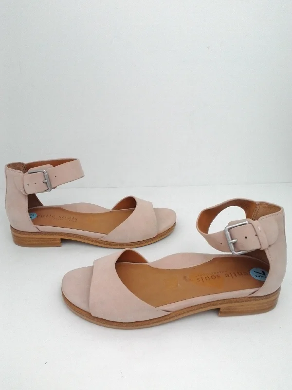 Gentle Souls By KENNETH COLE Soft Pink Leather Gracey Sandal Size 7.5M