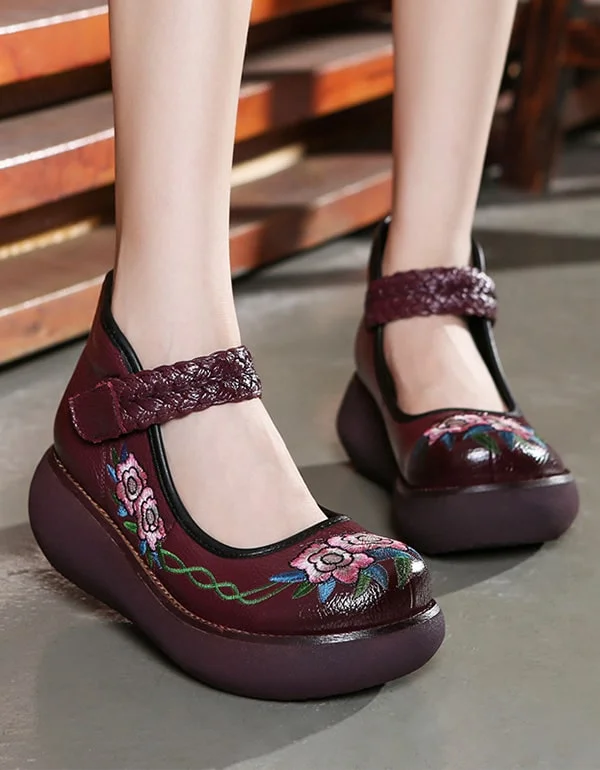 Women's Hand-embroidery Retro Wedge Sandals